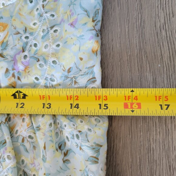 NWT ASTR the Label Tiered Eyelet Green Multifloral Summer Maxi Dress Sz Large - Picture 12 of 14